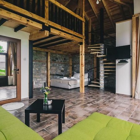 Завоя Hotel Krushuna Bagian luar foto