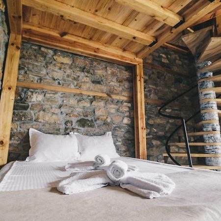 Завоя Hotel Krushuna Bagian luar foto