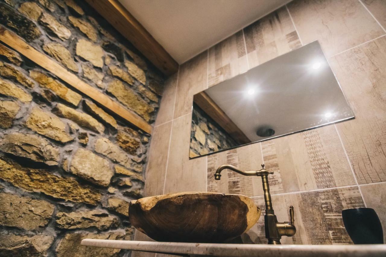 Завоя Hotel Krushuna Bagian luar foto