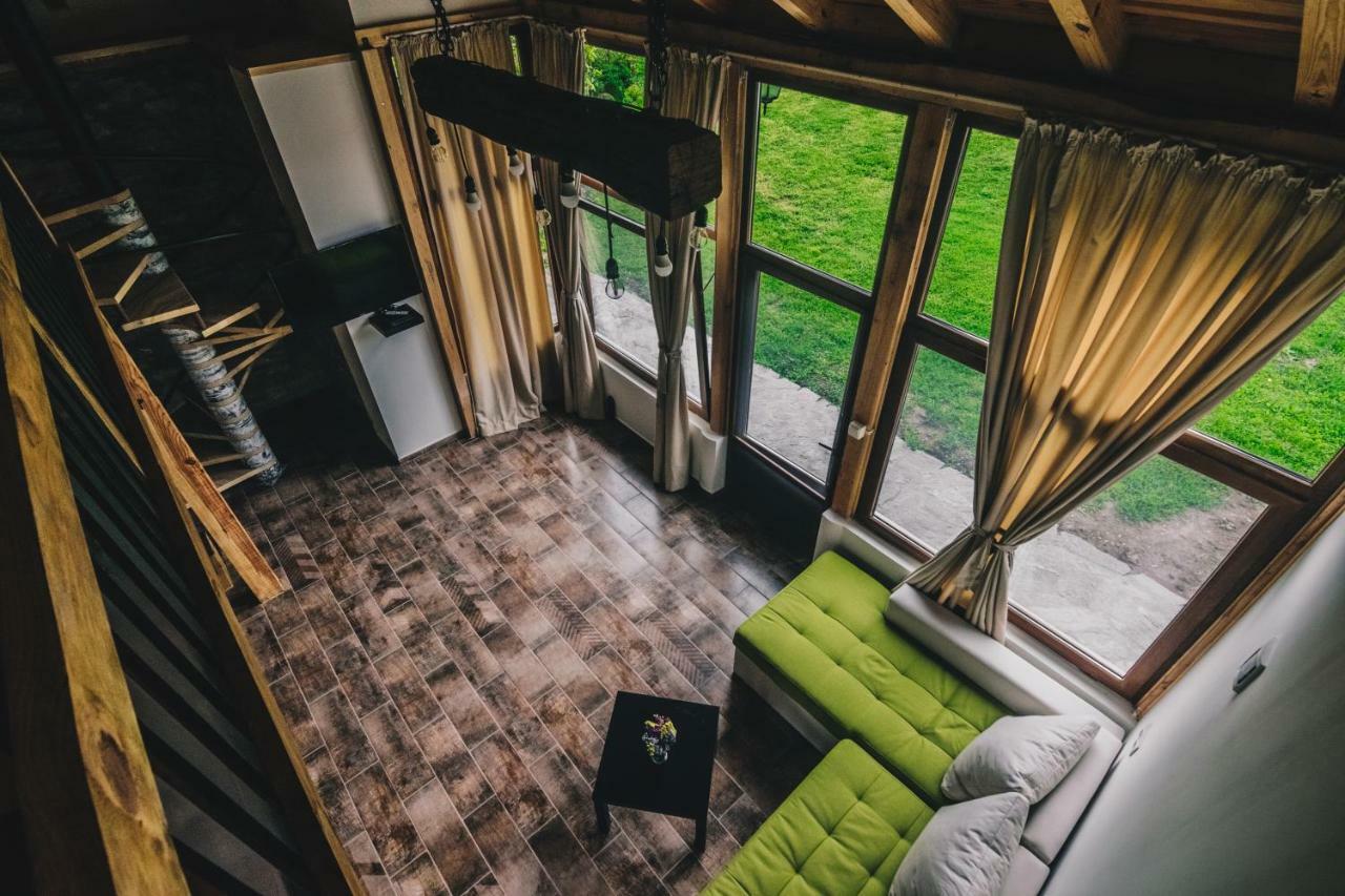 Завоя Hotel Krushuna Bagian luar foto